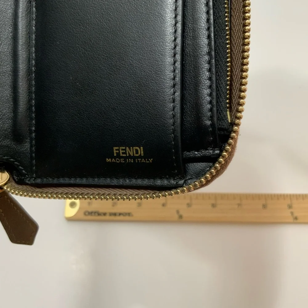 FENDI Bifold Wallet Visor Way Leather Brown Women's 8M0401-6GM
